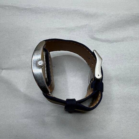 Y2K Diesel 5 Bar DZ-2059 Men’s Watch – Yellow/Blue Canvas Strap, Quartz Movement - Picture 7 of 8